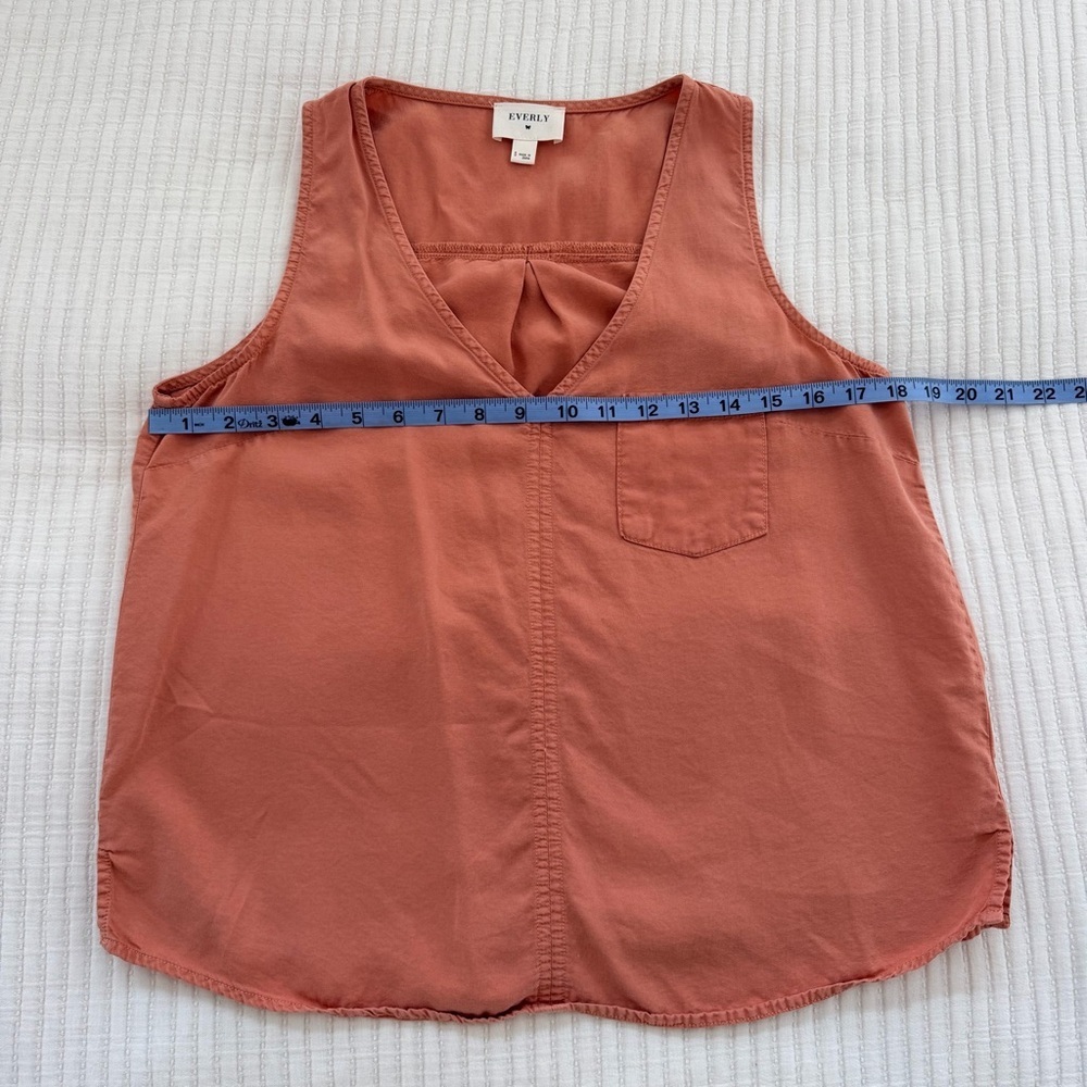 Everly Esther Pocket Tank Muted Terracotta V-neck Tank Top Women's Size Small - Picture 9 of 10